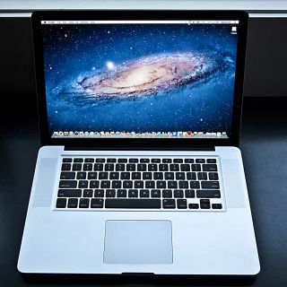 Apple MacBook Pro 15 4 Laptop i5 750GB Mountain Lion OS Adobe CS5