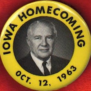 Iowa Hawkeyes 1963 Football Pin Homecoming Badge