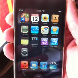 Apple iPod Touch 2nd Gen 8GB Great Shape