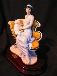 RARE 1997 Collectible Italian Giuseppe Armani Figurine Maryanne Mint