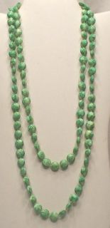 Vintage Jewelry Plastic Green Marbled Bead Necklace