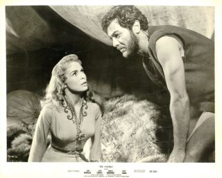 The Vikings Orig 1958 8x10 Janet Leigh Tony Curtis