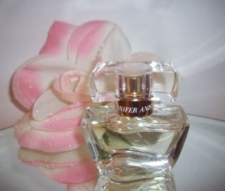 Jennifer Aniston Eau de Parfum Perfume EDP Travel Size Mini Spray 0