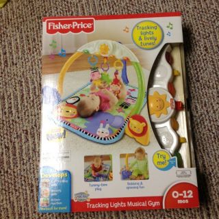 NEW Fisher Price Discover n Grow Tracking Lights Musical Gym Free