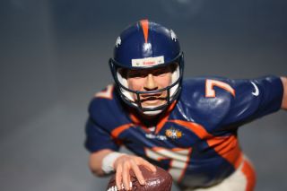 John Elway Denver Broncos Danbury Mint NFL Football Figurine  