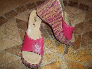 Skechers by Michelle K Size 8 Pink Leather Wedge Shoes