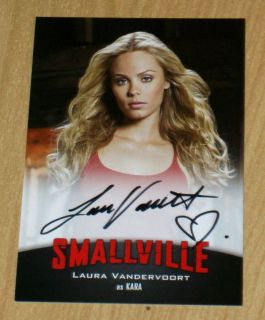 Smallville on Card Autograph Laura VANDERVOORT as Kara Kent A8