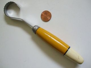 kitchen utensil stainless steel w/ wood handle scorper scauper scraper