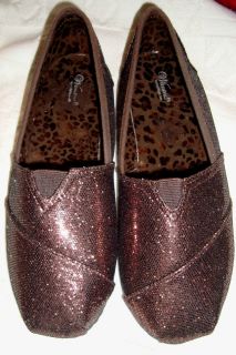 Dark Wine Colored Glittery Flats SIZE 9 Made by WANTED Look Like Toms