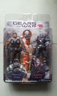 NECA Gears of War 3 Marcus Locust Grunt Toys R US Exclusive 2 Pack