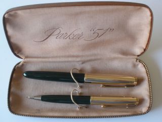 PARKER 51 USA 12K GOLD FILLED FOUNTAIN PEN AND PENCIL SET IN THE BOX
