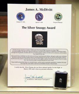  Snoopy Pin FLOWN Award Apollo 9 Jim McDivitt Charles Schulz Peanuts