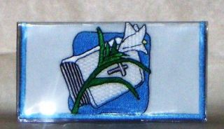 EMBROIDERED BIBLE & LILLY ON WHITE COTTON CHECKBOOK COVER 101 1 NEW