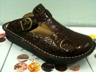 NEW Alegria by PG Lite CHOCOLATE TOOLED Brown Gold Nurse Comfort Wedge