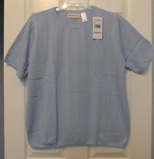Alfred Dunner Size 1X Light Blue sweater knit top, short sleeves, NWT