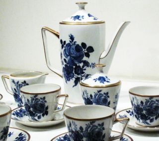 VINTAGE BAVARIA BLUE DELFT PORCELAIN COFFEE TEA POT SET