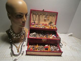 Vintage Estate Wear Costume Craft Repair Jewelry Lot With VTG Jewelry