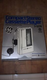 Vintage GE Compact Stereo Cassette Player 3 5278 Made in Japan.