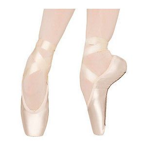 BLOCH AXIOM POINTE SHOES (SIZES 5 8) VARIOUS WIDTHS