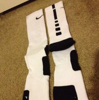 Nike Basketball Elite Socks Black And White Sz. XL   12 15   One Pair