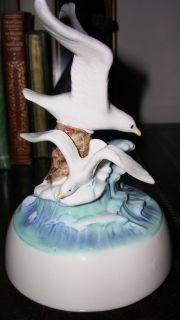 OTAGIRI musical figurine Japan revolving MUSIC BOX 2 Seagull birds