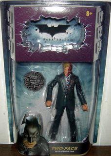 THE DARK KNIGHT TWO FACE w/SCARRED COIN MOVIE MASTERS FIGURE