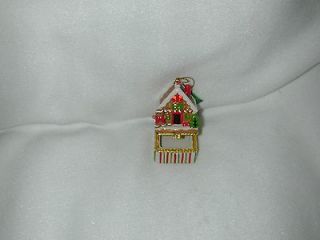CHRISTMAS LED GINGERBREAD HOUSE HINGED BOX ORNAMENT NEW