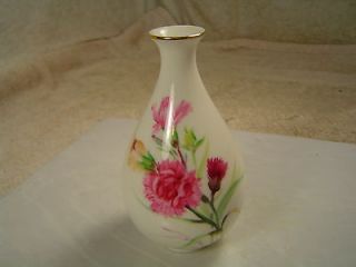 Very nice 4 tall Noritake Nippon Bone China flower bud vase.