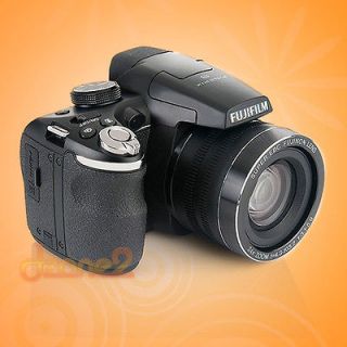 Fujifilm FinePix S4200 14.0 MP 24X FHD HDMI 3 LCD Digital Camera