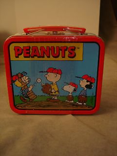 CHARLIE BROWN MINI TIN LUNCHBOX W/CANDY INSIDE  NO THERMOS SEALED