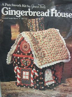 VINTAGE YOURS TRULY INC. GINGERBREAD HOUSE PATCHWORK SEWING KIT