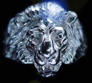 Animal Lion Leo Two Finger Ring Sz 7/8 Rhinestone Crystal 18k Gold GP