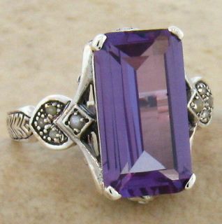 CT. COLOR CHANGING ALEXANDRITE ANTIQUE DESIGN .925 SILVER RING