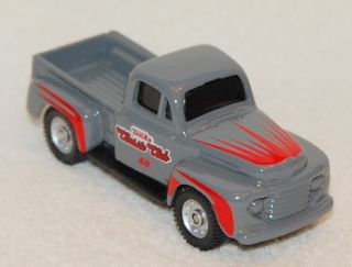 Speed Wheels Maisto 1 64 Scale 1948 Ford F 100 Pick Up Truck Case 13