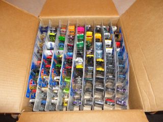 PRICE REDUCED!! Hot Wheels Huge Lot of 81 Cars   Assorted MOC   Box 11