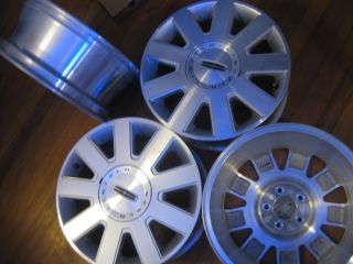 Wheels Painted Machined Towncar Town Car 17 x 7 Takeoffs 4 Center