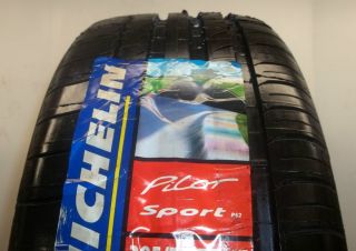 Michelin P205 55ZR17 Pilot Sport PS2 97Y BW Tire 2055517