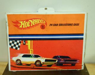 Vintage Redline Hotwheels 24 Car Collectors Case