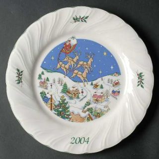 Nikko Happy Holidays 2004 Collector Plate, Fine China Dinnerware   Christmas Tre